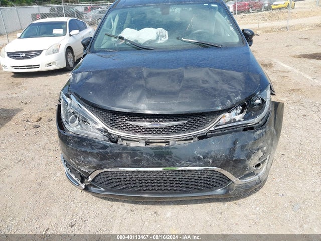 Chrysler Pacifica Touring Plus 2018 2C4RC1FG6JR125567 Image 18