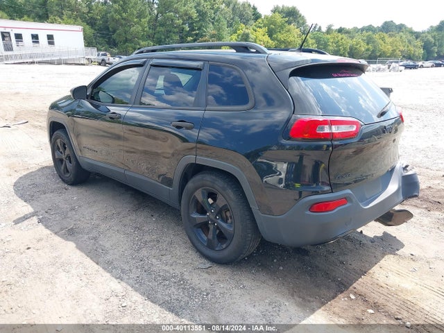 1C4PJMABXHW665502 Jeep Cherokee Altitude 4x4
