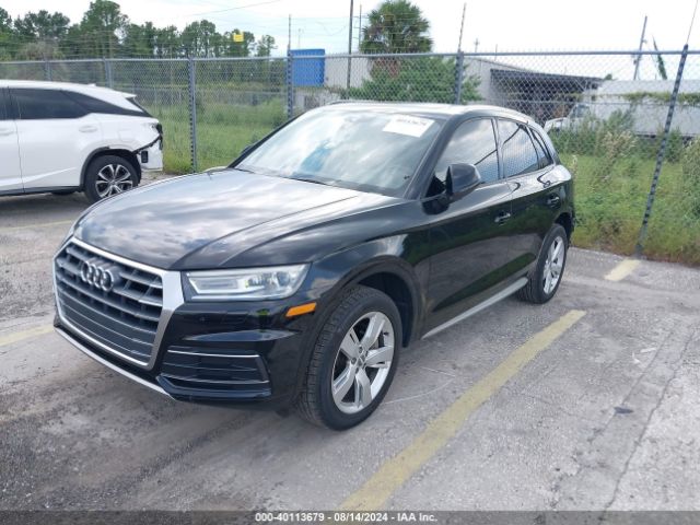 WA1ANAFY5J2012282 Audi Q5 2.0t Premium/2.0t Tech Premium
