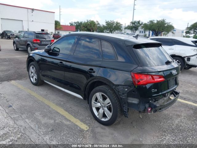 WA1ANAFY5J2012282 Audi Q5 2.0t Premium/2.0t Tech Premium