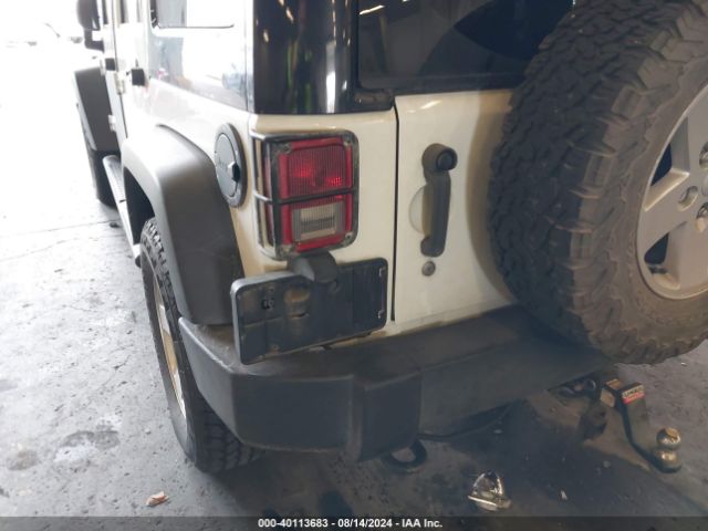1C4BJWDG5FL509542 Jeep Wrangler Unlimited Sport