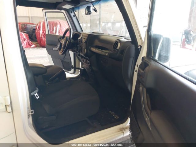 1C4BJWDG5FL509542 Jeep Wrangler Unlimited Sport