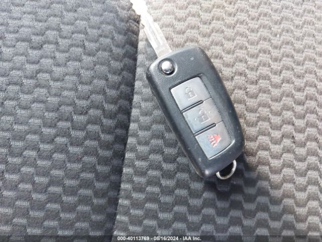 JN1BJ1CP7HW019130 Nissan Rogue Sport S