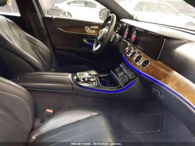 WDDZF4KB9HA063220 Mercedes-Benz E 300 4matic