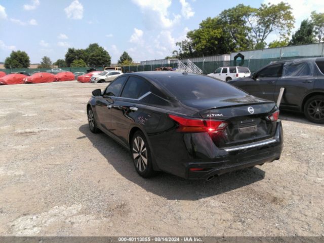 1N4BL4EV5NN395384 Nissan Altima Sl Fwd