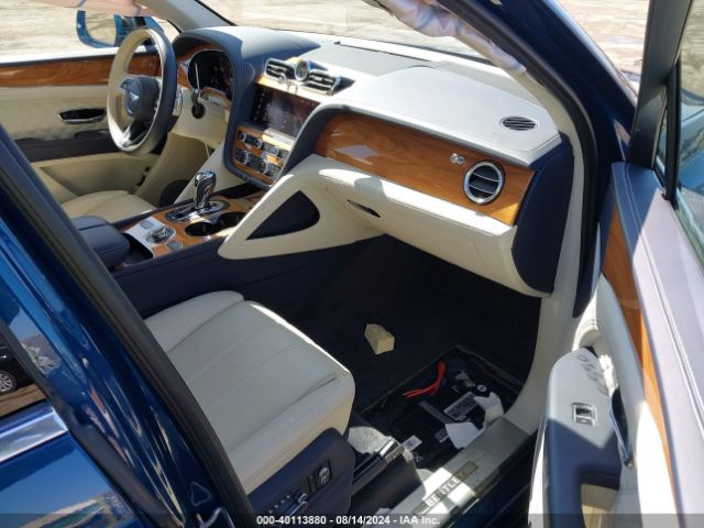 2021 BENTLEY BENTAYGA SJAAM2ZV4MC035777 Photo 4