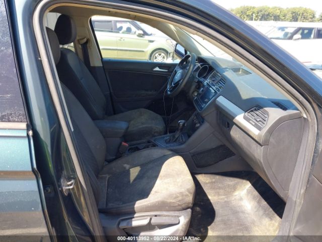 3VV1B7AX9KM201321 Volkswagen Tiguan 2.0t S