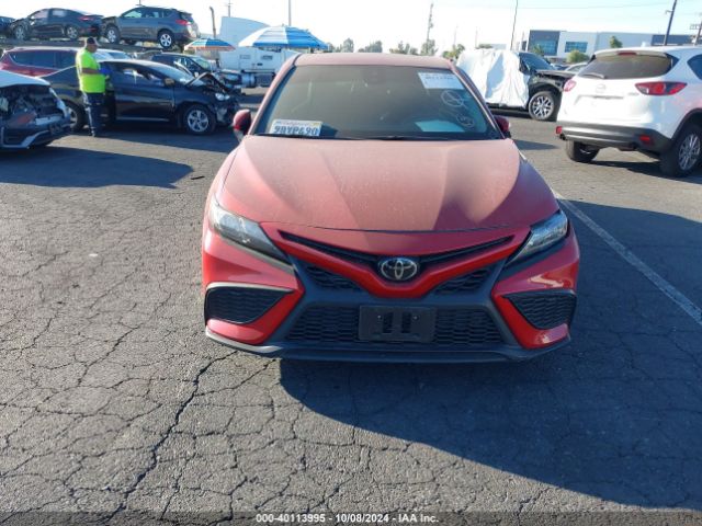 4T1T11BK9NU068047 Toyota Camry Se Awd