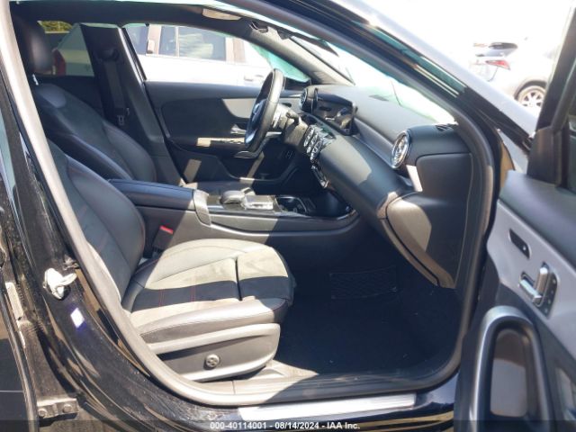 W1K3G4EB7LJ223957 Mercedes-Benz A 220