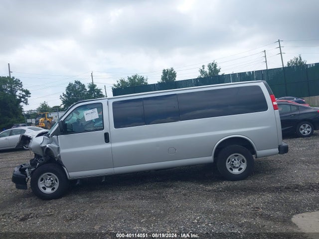 1GAZGNFP7L1261315 Chevrolet Express Passenger Rwd 3500 Extended Wheelbase Ls