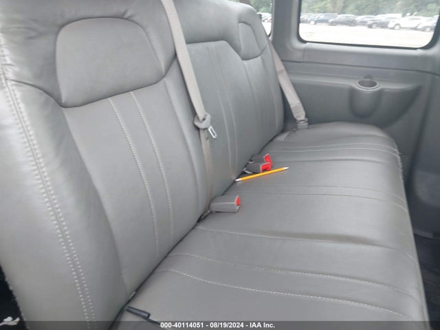 1GAZGNFP7L1261315 Chevrolet Express Passenger Rwd 3500 Extended Wheelbase Ls