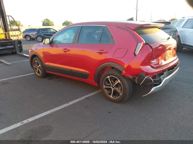 KIA NIRO LX 2024 KNDCP3LE5R5121186 Image 3