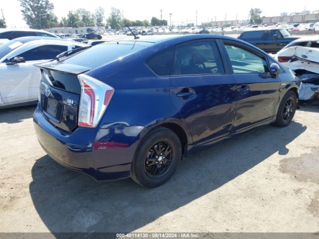 JTDKN3DU9F0435312 Toyota Prius Two