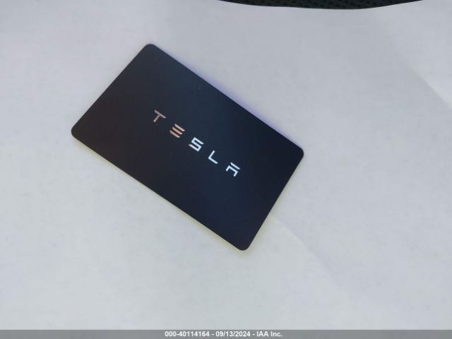 7SAYGDED5RF015600 Tesla Model Y