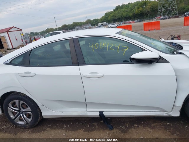Honda Civic Lx 2018 19XFC2F53JE204199 Image 13