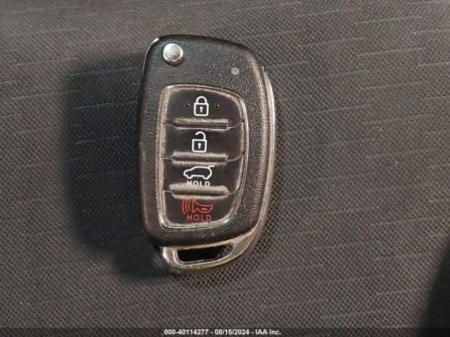 KM8J2CA42KU047314 Hyundai TUCSON SE