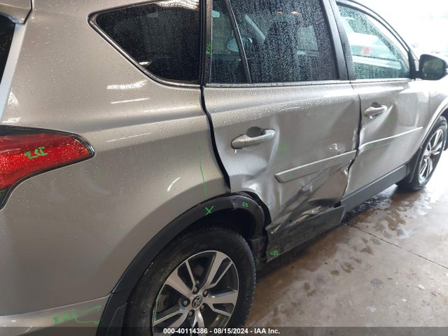 Toyota Rav4 Xle 2017 2T3RFREV5HW694819 Image 6