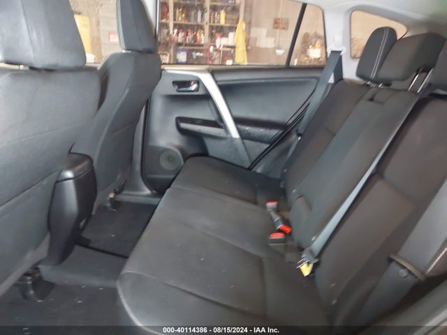Toyota Rav4 Xle 2017 2T3RFREV5HW694819 Image 8