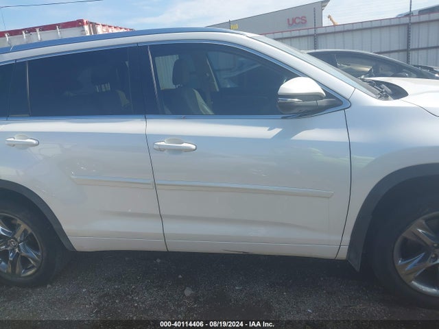 Toyota Highlander Limited Platinum 2018 5TDYZRFH0JS244384 Image 13