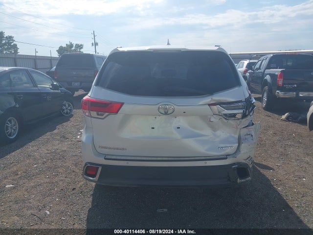 Toyota Highlander Limited Platinum 2018 5TDYZRFH0JS244384 Image 16