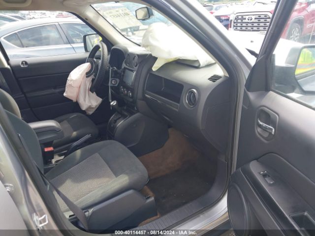 1C4NJPBA8HD149715 Jeep Patriot Sport Fwd