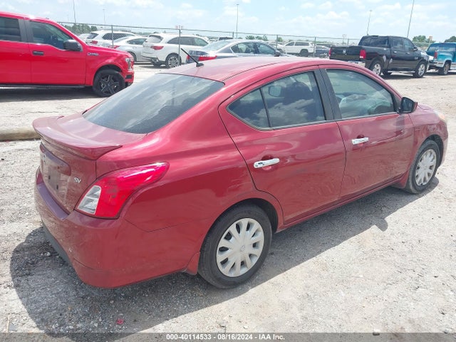 3N1CN7AP3KL818995 Nissan VERSA S
