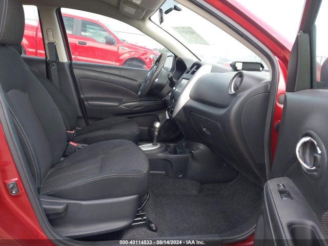 3N1CN7AP3KL818995 Nissan VERSA S
