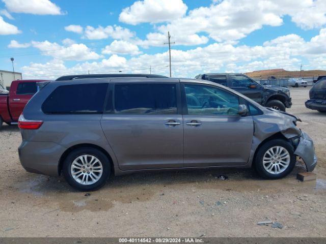 5TDYK3DC5FS664951 Toyota Sienna Xle 8 Passenger