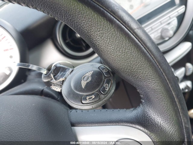 2009 MINI COOPER WMWMR33529TU96248 Photo 10