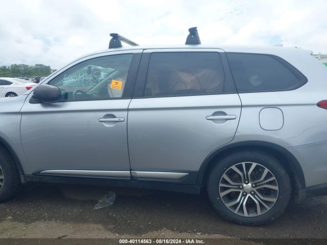 JA4AD2A33HZ024372 Mitsubishi Outlander Es