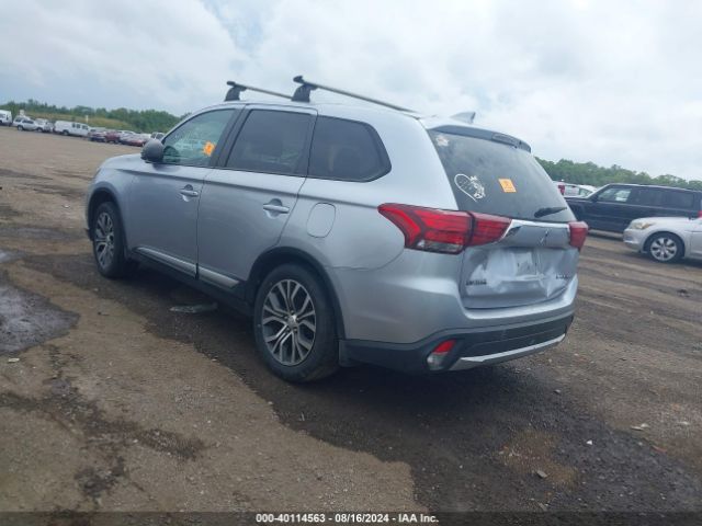 JA4AD2A33HZ024372 Mitsubishi Outlander Es