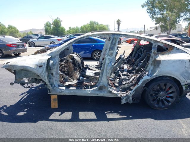 5YJYGDEF0LF058814 Tesla Model Y Long Range Dual Motor All-wheel Drive/performance Dual Motor All-wheel Drive