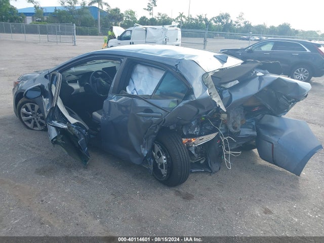 Toyota COROLLA LE 2024 5YFB4MDE3RP100476 Image 3