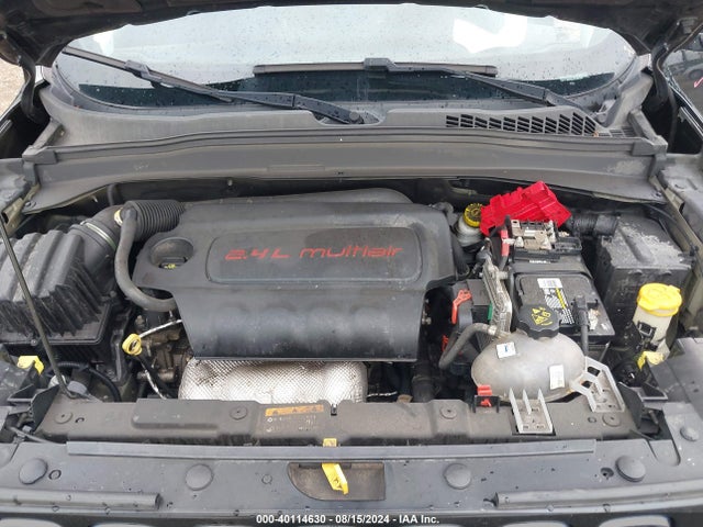 ZACCJBBB5JPJ38145 Jeep Renegade Latitude 4x4