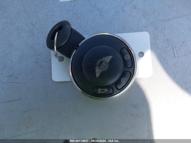 2011 MINI COOPER S CLUBMAN WMWZG3C55BTY31049 Photo 10