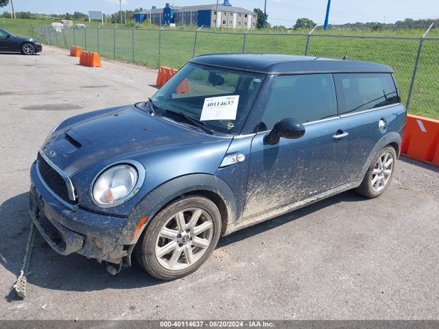2011 MINI COOPER S CLUBMAN WMWZG3C55BTY31049 Photo 1