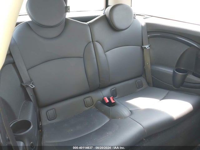 2011 MINI COOPER S CLUBMAN WMWZG3C55BTY31049 Photo 7