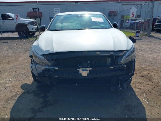 1N4BL4CWXLC153713 Nissan Altima Sr Intelligent Awd