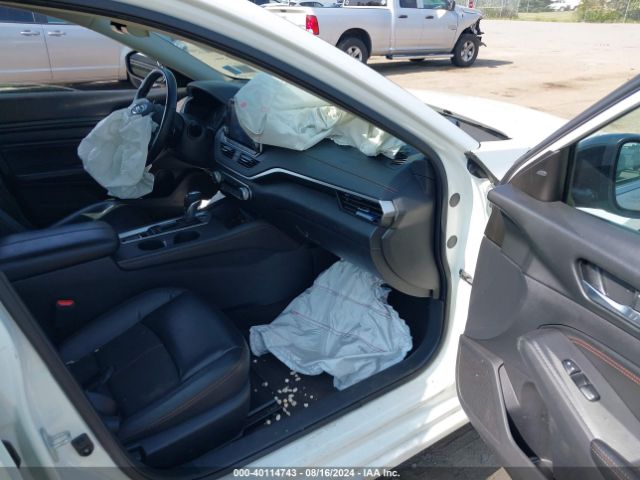 1N4BL4CWXLC153713 Nissan Altima Sr Intelligent Awd