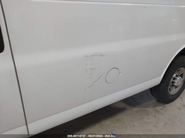 Chevrolet Express 2500 Work Van 2017 1GCWGAFF4H1136287 Image 6