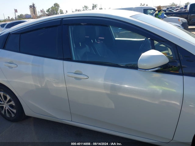 Toyota Prius Prime Limited 2020 JTDKARFPXL3127968 Image 13
