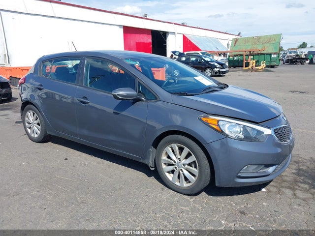KIA FORTE LX 2016 KNAFX5A86G5493085 Image 1