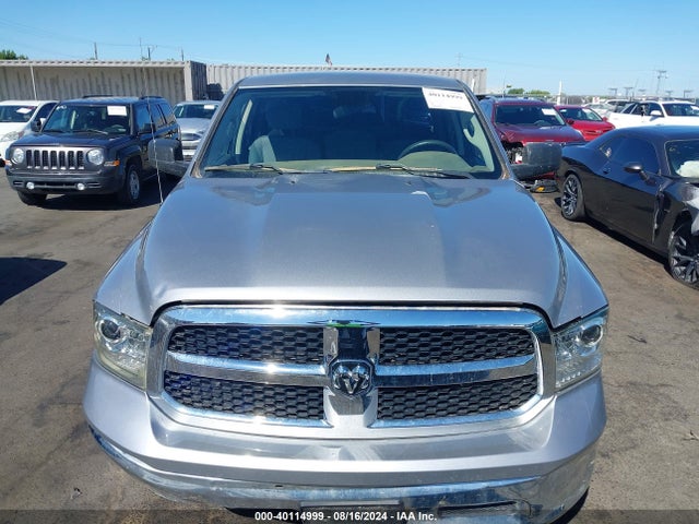 1C6RR7FG8KS667360 RAM 1500 Classic Tradesman Quad Cab 4x4 6'4 Box