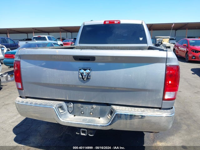 1C6RR7FG8KS667360 RAM 1500 Classic Tradesman Quad Cab 4x4 6'4 Box