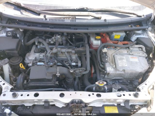JTDKDTB3XE1073657 Toyota Prius C One