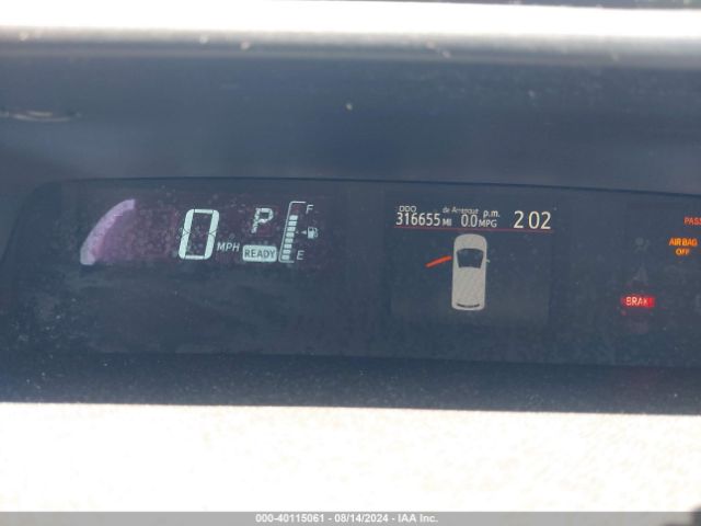 JTDKDTB3XE1073657 Toyota Prius C One