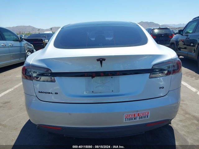 Tesla Model S 60/70/85 2015 5YJSA1E19FF111413 Image 17