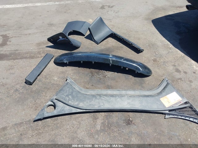 Tesla Model S 60/70/85 2015 5YJSA1E19FF111413 Image 12
