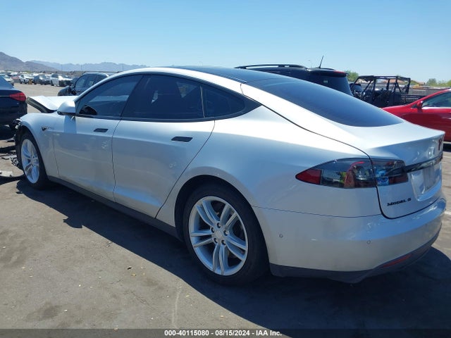 Tesla Model S 60/70/85 2015 5YJSA1E19FF111413 Image 3