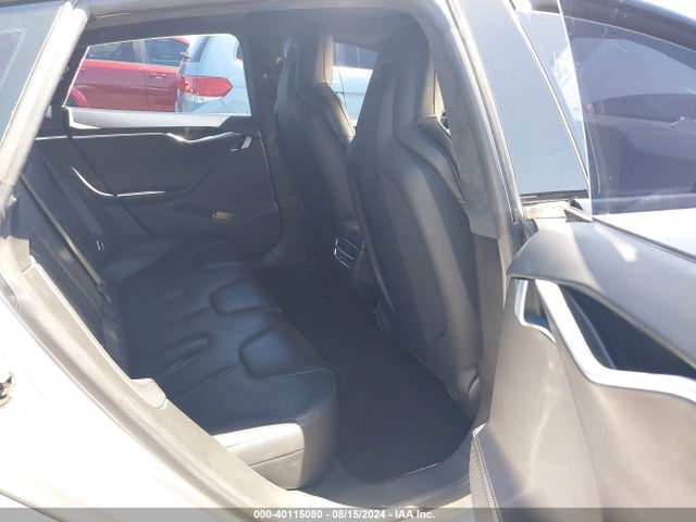 Tesla Model S 60/70/85 2015 5YJSA1E19FF111413 Image 8